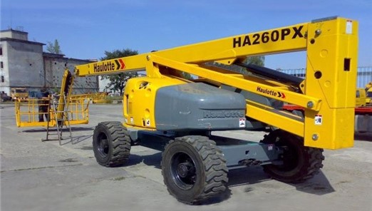 По договору лизинга парк техники дополнен коленчатым дизельным подъемником HAULOTTE HA26PX